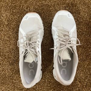 On Cloud Womens Shoes Size 11